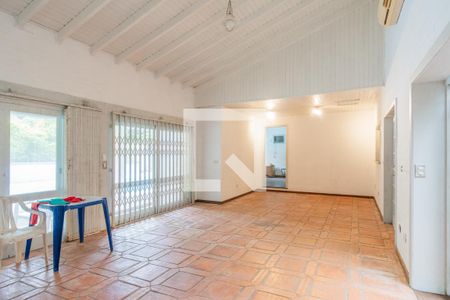 Casa à venda com 400m², 5 quartos e 4 vagas Casa à venda com 400m², 5 quartos e 4 vagasChurrasqueira