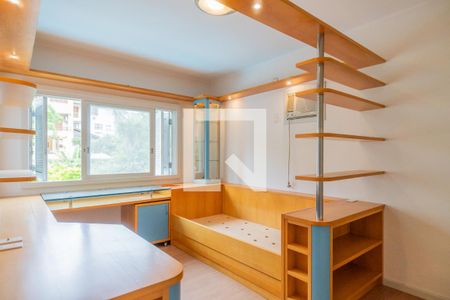 Casa à venda com 400m², 5 quartos e 4 vagas Casa à venda com 400m², 5 quartos e 4 vagasQuarto 3