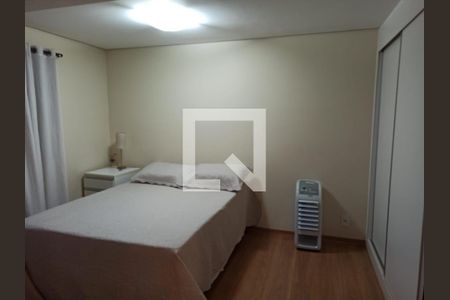 Apartamento à venda com 500m², 5 quartos e 5 vagas Apartamento à venda com 500m², 5 quartos e 5 vagasQuarto