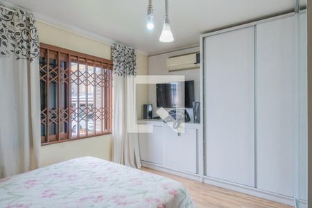 Casa à venda com 362m², 4 quartos e 2 vagas Casa à venda com 362m², 4 quartos e 2 vagasQuarto 3