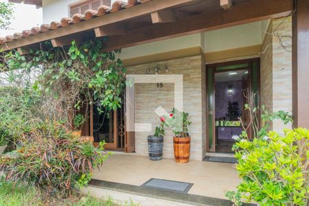 Casa à venda com 362m², 4 quartos e 2 vagas Casa à venda com 362m², 4 quartos e 2 vagasÁrea comum