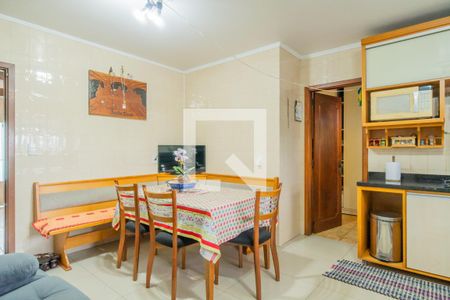 Casa à venda com 362m², 4 quartos e 2 vagas Casa à venda com 362m², 4 quartos e 2 vagasCozinha