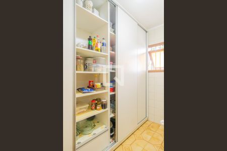 Casa à venda com 362m², 4 quartos e 2 vagas Casa à venda com 362m², 4 quartos e 2 vagasCozinha