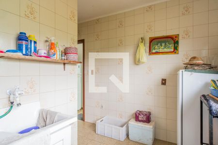 Casa à venda com 362m², 4 quartos e 2 vagas Casa à venda com 362m², 4 quartos e 2 vagasÁrea de Serviço