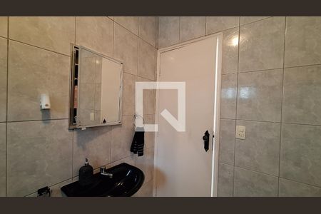 Apartamento para alugar com 150m², 2 quartos e 1 vaga Apartamento para alugar com 150m², 2 quartos e 1 vagaBanheiro social