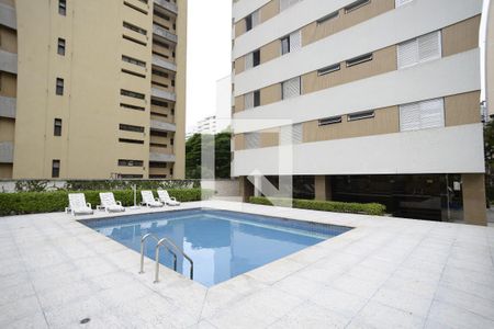 Apartamento à venda com 241m², 4 quartos e 3 vagasÁrea comum