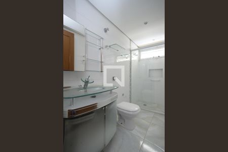 Apartamento à venda com 241m², 4 quartos e 3 vagasBanheiro do Quarto 2