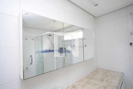 Apartamento à venda com 241m², 4 quartos e 3 vagasBanheiro