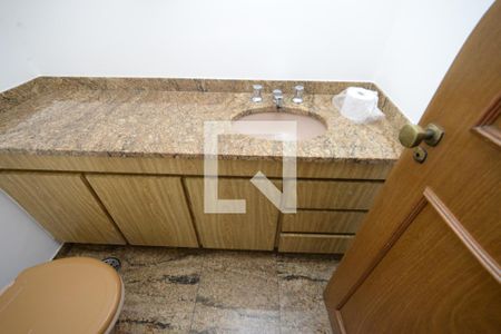 Apartamento à venda com 241m², 4 quartos e 3 vagasBanheiro