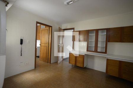 Apartamento à venda com 241m², 4 quartos e 3 vagasCozinha