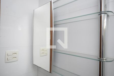 Apartamento à venda com 241m², 4 quartos e 3 vagasBanheiro do Quarto 2