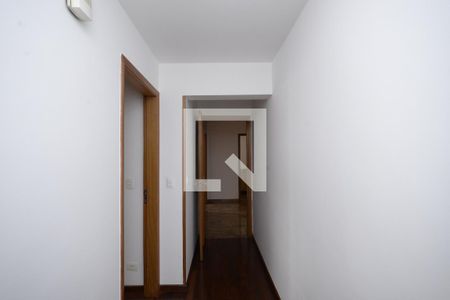 Apartamento à venda com 241m², 4 quartos e 3 vagasCorredor