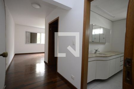 Apartamento à venda com 241m², 4 quartos e 3 vagasCorredor