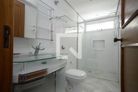 Apartamento à venda com 241m², 4 quartos e 3 vagasBanheiro do Quarto 2