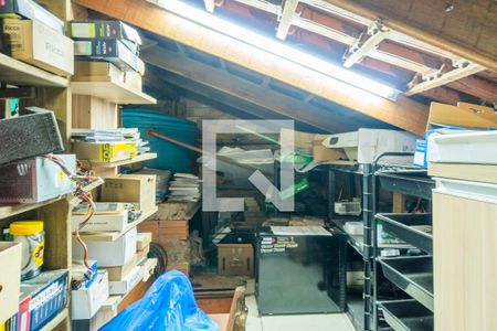 Casa à venda com 156m², 3 quartos e 2 vagasSótão