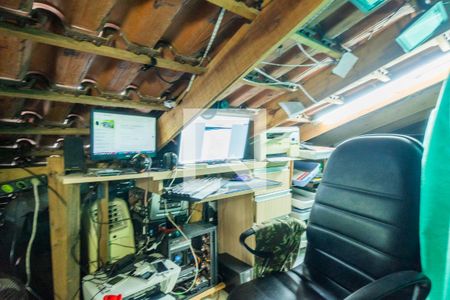 Casa à venda com 156m², 3 quartos e 2 vagasSótão