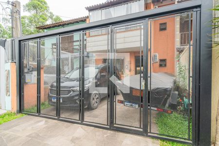 Casa à venda com 156m², 3 quartos e 2 vagasFachada