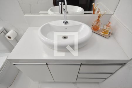 Casa à venda com 240m², 4 quartos e 3 vagasBanheiro da Suíte 2