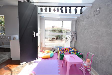 Casa à venda com 240m², 4 quartos e 3 vagasVaranda do Quarto 4