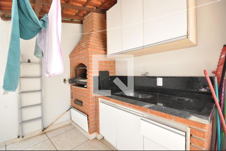 Casa à venda com 240m², 4 quartos e 3 vagasChurrasqueira