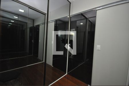 Casa à venda com 240m², 4 quartos e 3 vagasCloset