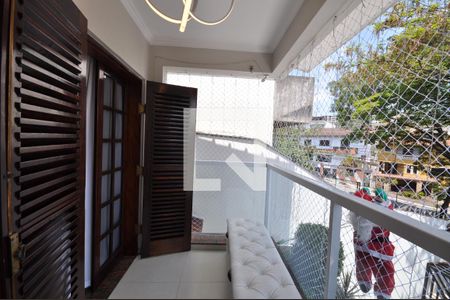 Casa à venda com 240m², 4 quartos e 3 vagasVaranda da Sala de TV