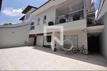 Casa à venda com 240m², 4 quartos e 3 vagasGaragem