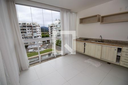 Apartamento à venda com 67m², 2 quartos e 1 vaga Apartamento à venda com 67m², 2 quartos e 1 vagaVaranda