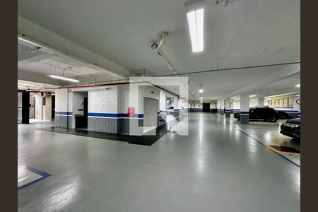 Apartamento à venda com 127m², 3 quartos e 2 vagas Apartamento à venda com 127m², 3 quartos e 2 vagasGaragem