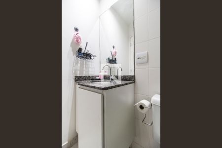 Apartamento à venda com 76m², 2 quartos e 1 vaga Apartamento à venda com 76m², 2 quartos e 1 vagaBanheiro