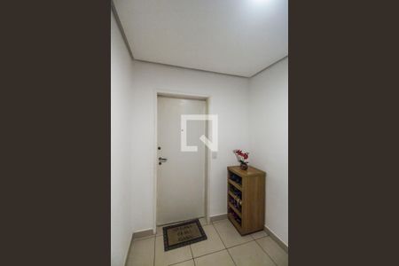 Apartamento à venda com 76m², 2 quartos e 1 vaga Apartamento à venda com 76m², 2 quartos e 1 vagaEntrada