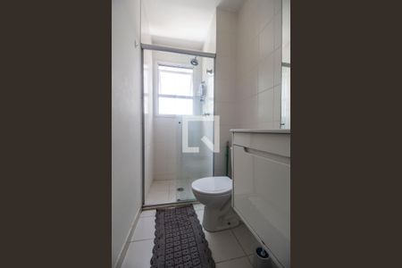 Apartamento à venda com 76m², 2 quartos e 1 vaga Apartamento à venda com 76m², 2 quartos e 1 vagaBanheiro da Suíte