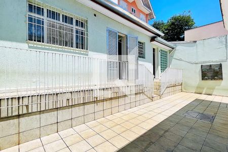 Casa à venda com 150m², 4 quartos e 3 vagas Casa à venda com 150m², 4 quartos e 3 vagasQuintal