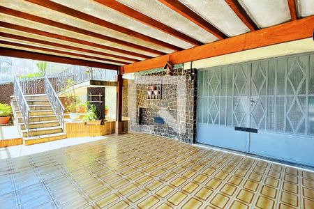Casa à venda com 150m², 4 quartos e 3 vagas Casa à venda com 150m², 4 quartos e 3 vagasGaragem