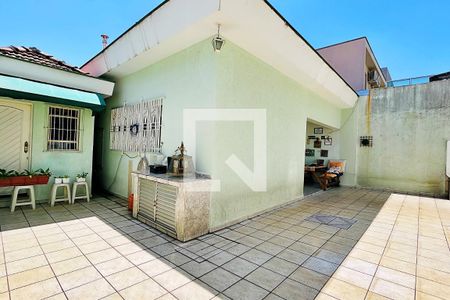 Casa à venda com 150m², 4 quartos e 3 vagas Casa à venda com 150m², 4 quartos e 3 vagasQuintal