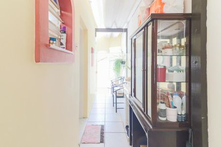 Casa à venda com 138m², 4 quartos e 2 vagas Casa à venda com 138m², 4 quartos e 2 vagasCorredor Lateral