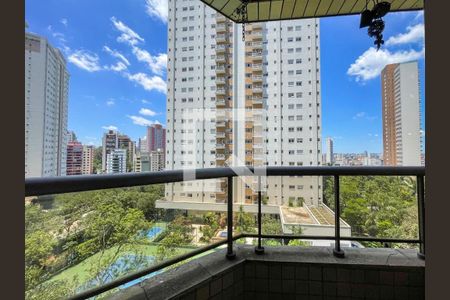 Apartamento à venda com 326m², 3 quartos e 4 vagas