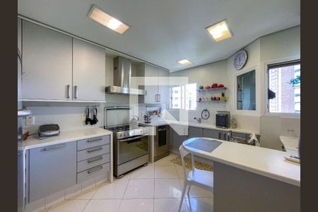 Apartamento à venda com 326m², 3 quartos e 4 vagas