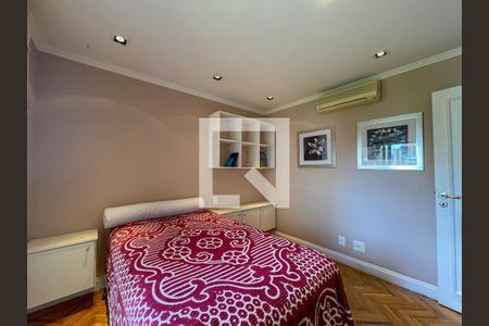 Apartamento à venda com 326m², 3 quartos e 4 vagas