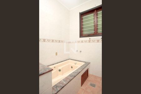 Casa à venda com 420m², 5 quartos e 2 vagasBanheiro 3