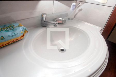 Casa à venda com 420m², 5 quartos e 2 vagasBanheiro Quarto 1 Suíte