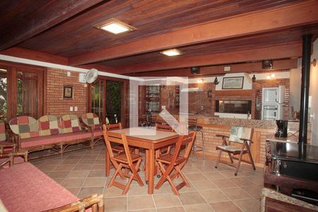 Casa à venda com 420m², 5 quartos e 2 vagasSalão de Festas