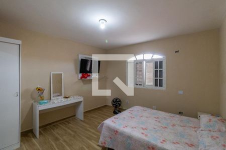 Casa à venda com 208m², 5 quartos e 3 vagas Casa à venda com 208m², 5 quartos e 3 vagasQuarto 2