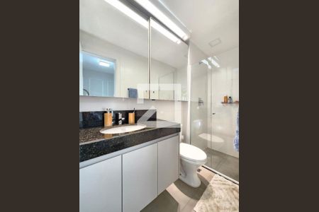 Apartamento à venda com 65m², 2 quartos e 2 vagas Apartamento à venda com 65m², 2 quartos e 2 vagasBanheiro Social