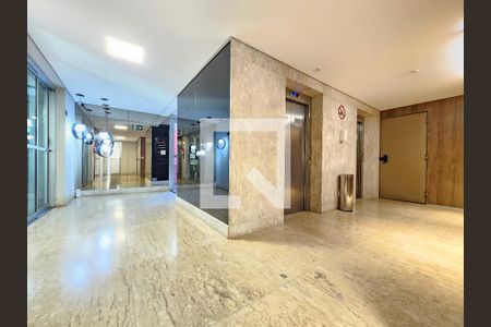 Apartamento à venda com 65m², 2 quartos e 2 vagas Apartamento à venda com 65m², 2 quartos e 2 vagasHall de entrada