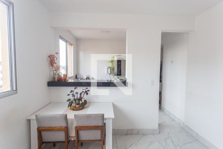 Apartamento à venda com 129m², 3 quartos e 2 vagas Apartamento à venda com 129m², 3 quartos e 2 vagasCozinha