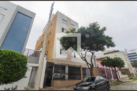 Apartamento à venda com 129m², 3 quartos e 2 vagas Apartamento à venda com 129m², 3 quartos e 2 vagasFachada