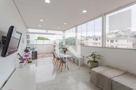 Apartamento à venda com 129m², 3 quartos e 2 vagas Apartamento à venda com 129m², 3 quartos e 2 vagasSala 2 na Cobertura Gourmet