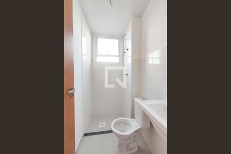 Apartamento para alugar com 74m², 2 quartos e 1 vaga Apartamento para alugar com 74m², 2 quartos e 1 vagaBanheiro