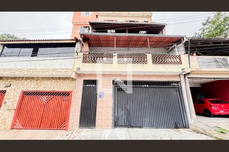 Apartamento para alugar com 65m², 2 quartos e sem vagaFachada